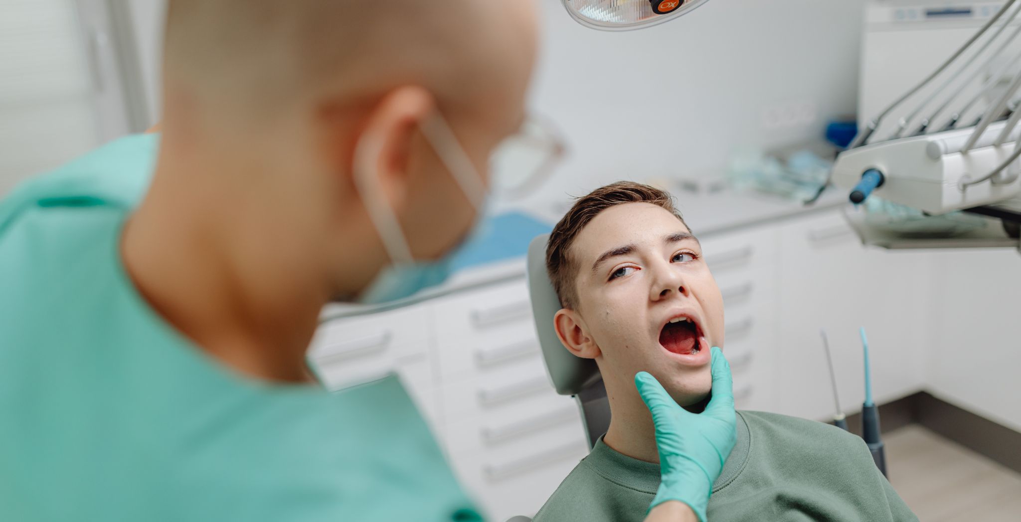 Dental anxiety, Overcoming fear of dentists, Dental phobia, Coping with fear of dental visits, Fear of dental procedures, Managing dental anxiety, Solutions for dental phobia, Relaxation techniques for dentist visits, Overcoming dentist fear, Anxiety-free dental care, Ways to ease fear of dentists, Tips for overcoming dental fear, Reducing stress at the dentist, How to handle dental anxiety, Conquering fear of dental treatment, Fear of Dentists